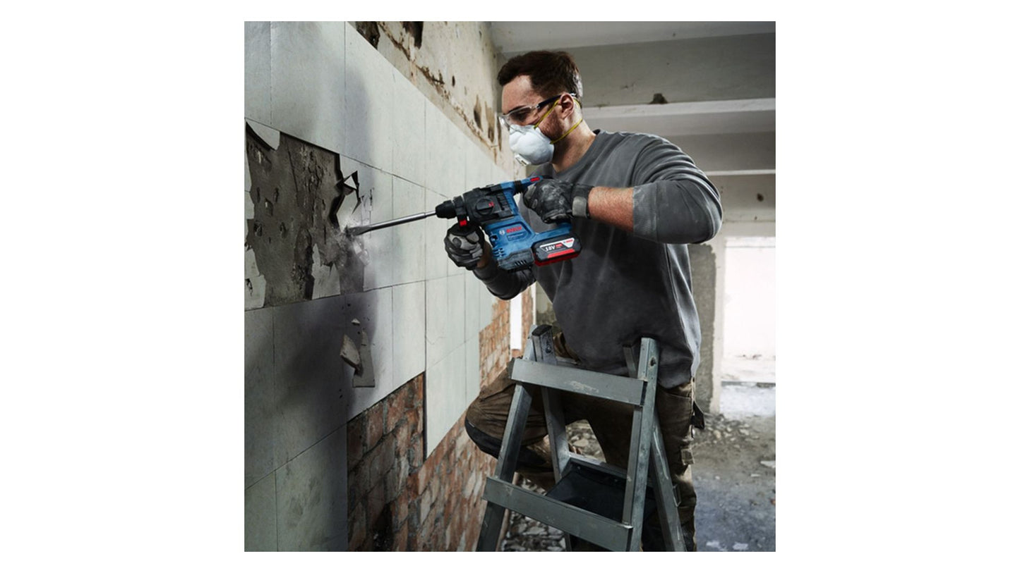 Bosch GBH 18V-22 Professional (Ky produkt përfshin vetëm trupin pa bateri.)