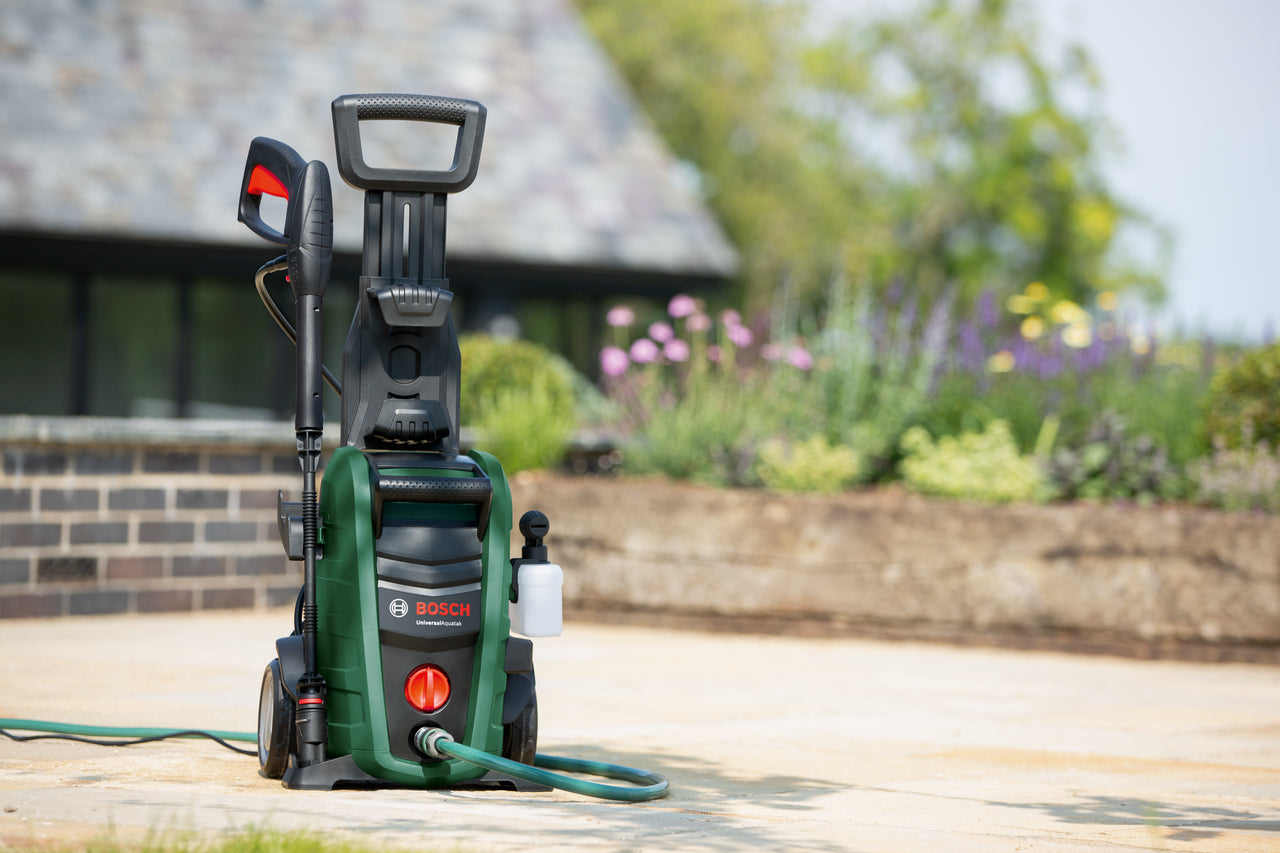 Bosch UniversalAquatak 135